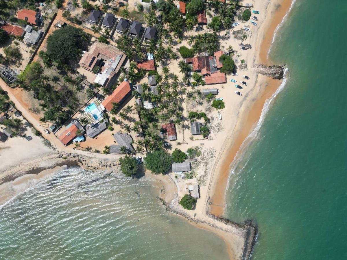Scoop Cabana Kitesurfing 칼피티야 외부 사진